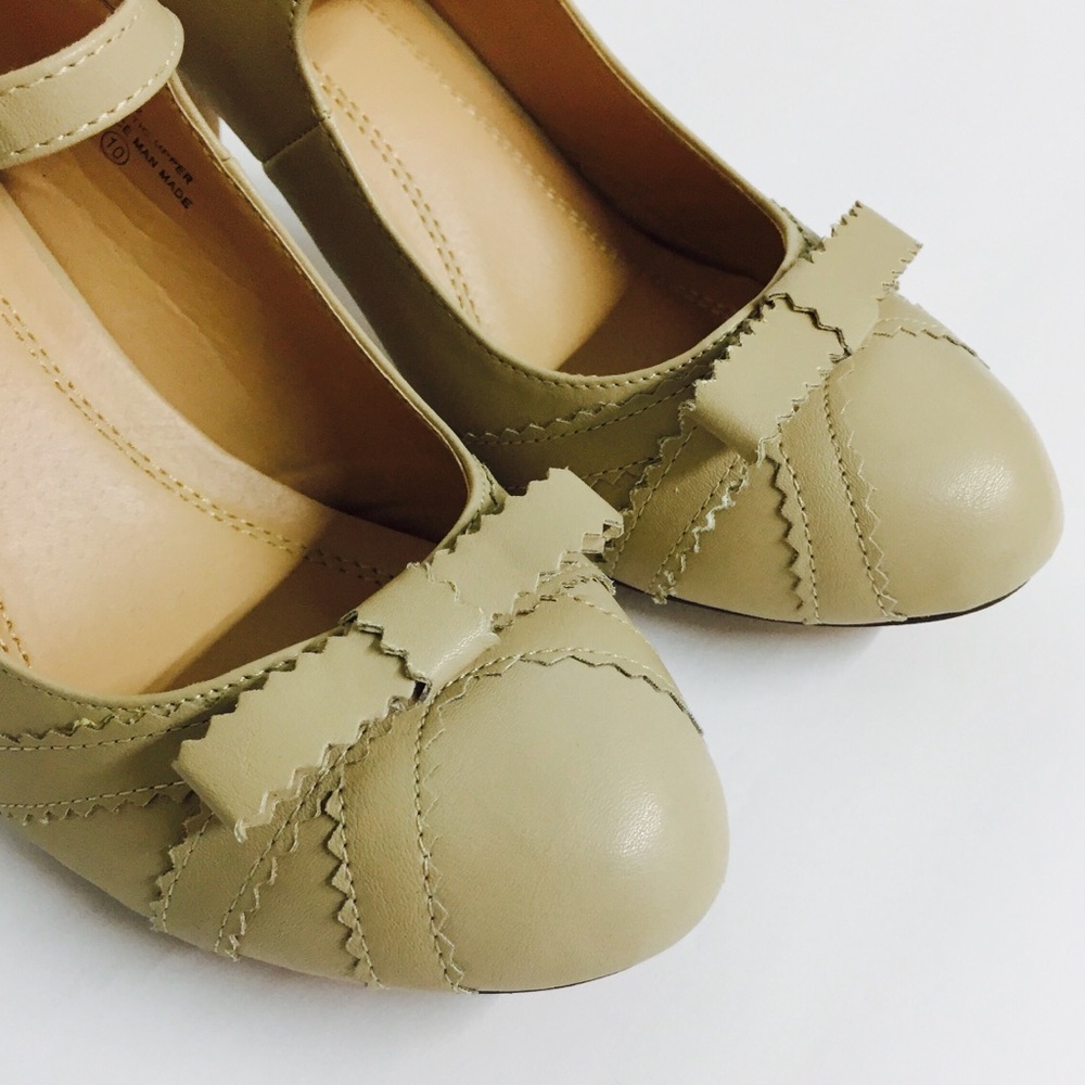 Size 10 Tan Retro Pinup Mary Jane Heels Classics - Picture 2 of 7